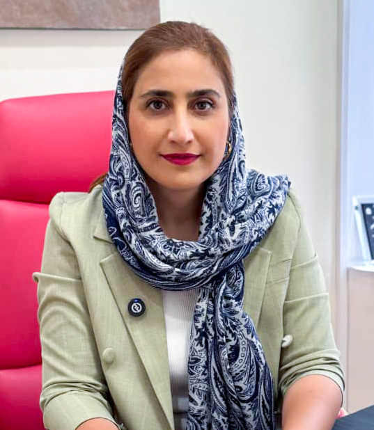 خانم دکتر مریم هاشمی متخصص پوست و مو